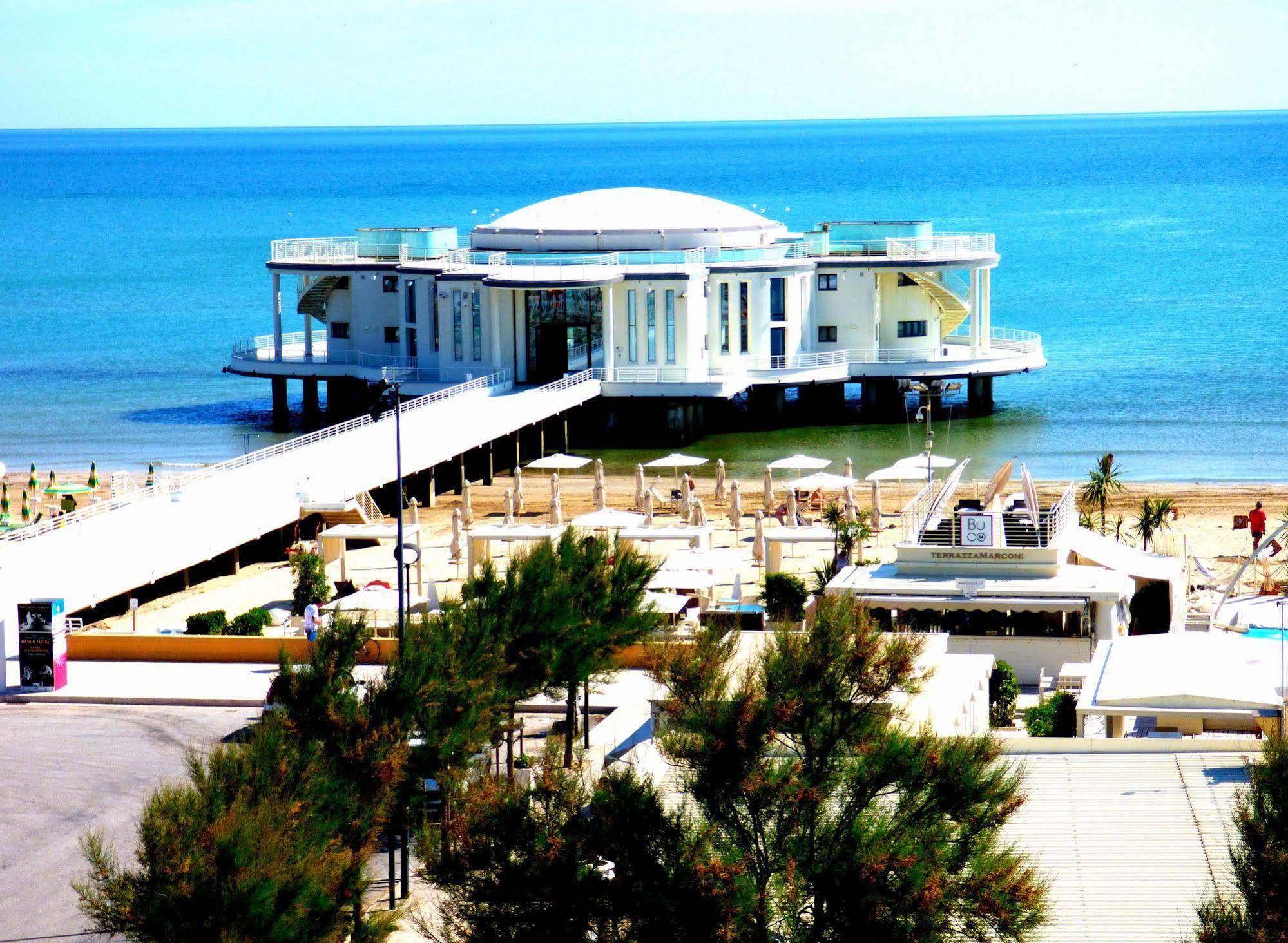 Hotel Cristallo Senigallia Eksteriør bilde